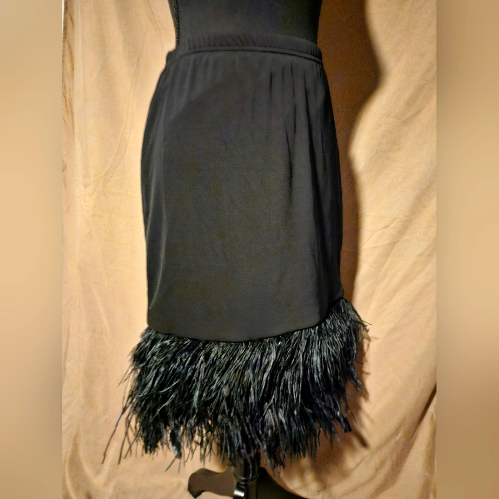 Veronique Young For W Black feather skirt size 6